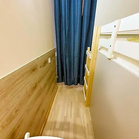Hotel Tokyo Vibes - Private Sleeping Pods Hostel, Self Check-in