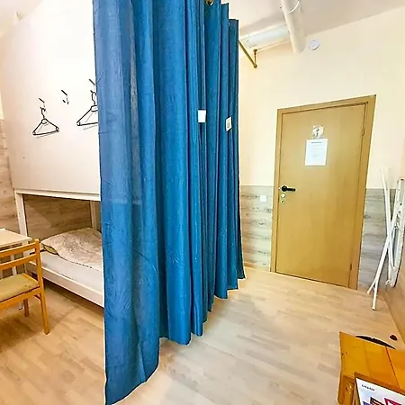 Tokyo Vibes - Private Sleeping Pods Hostel, Self Check-in Vilnius