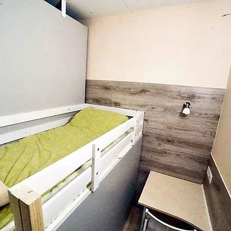 Tokyo Vibes - Private Sleeping Pods Hostel, Self Check-in Hotel Vilnius